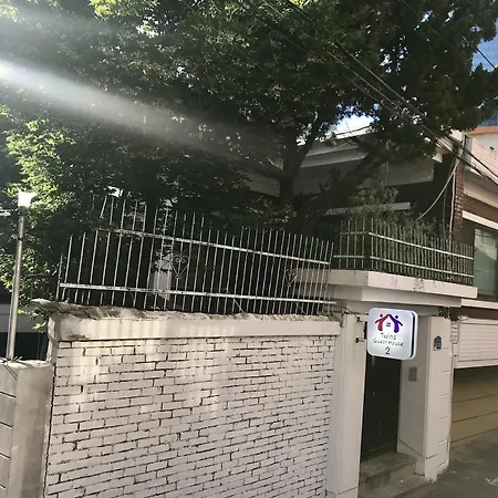 Twins Guesthouse 2